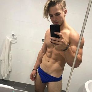 Meet your Posher, Jayce